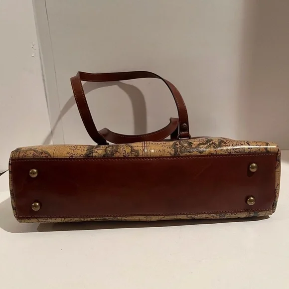 NWT Patricia Nash Leather European Map Collection Poppy Tote - Picture 7 of 15